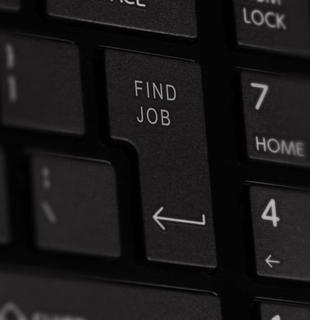 Tastatur: Auf der Tastatur steht find Job