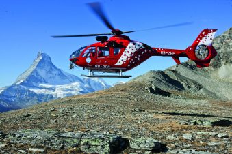 Hubschrauber spielen eine wesentliche Rolle bei Einsätzen von Polizei, Bundeswehr und Rettungskräften