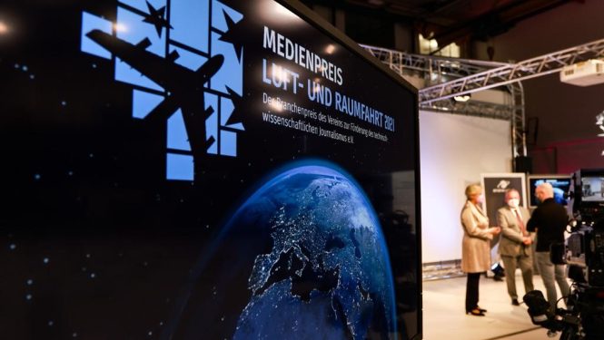 Bewerbungen für den "Medienpreis Luft- und Raumfahrt 2022" sind bis 31.03.2022 möglich Bewerbungen für den "Medienpreis Luft- und Raumfahrt 2022" sind bis 31.03.2022 möglich