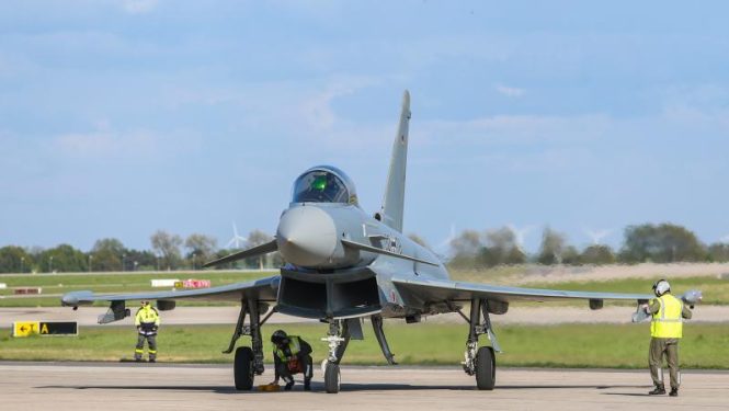 Deutsche Industrie erwartet rasche Umsetzung der Eurofighter-Beschaffungen (Foto: Messe Berlin) Deutsche Industrie erwartet rasche Umsetzung der Eurofighter-Beschaffungen (Foto: Messe Berlin GmbH)