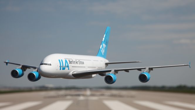 ILA Modellflugzeug über BER Südbahn ILA Modellflugzeug über BER Südbahn