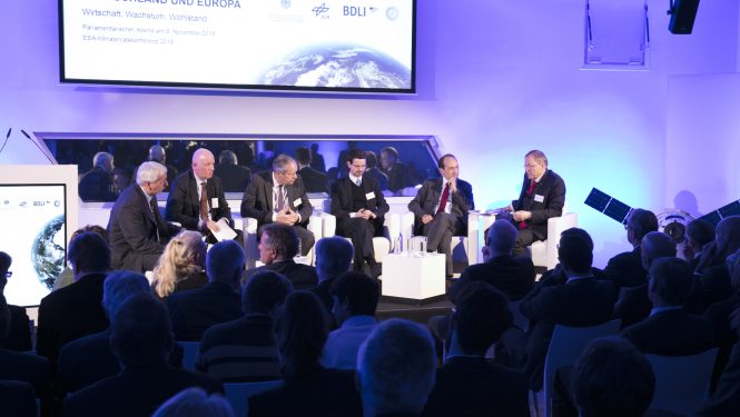 Parlamentarischer Abend zur ESA Ministerratskonferenz Parlamentarischer Abend zur ESA Ministerratskonferenz