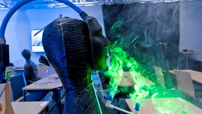 In mehrtägigen Messungen hat das Institut für Aerodynamik und Strömungstechnik des DLR die Virenbelastung der Luft untersucht, die mit dem neuen Lüftungssystem erzeugt wird. © DLR In mehrtägigen Messungen hat das Institut für Aerodynamik und Strömungstechnik des DLR die Virenbelastung der Luft untersucht, die mit dem neuen Lüftungssystem erzeugt wird. © DLR