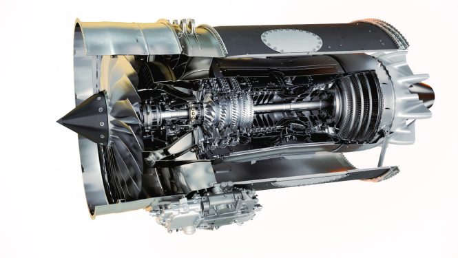 Compared to the predecessor model, the Pearl 700 scores with a 12 percent higher thrust-to-weight ratio and five percent higher efficiency. Compared to the predecessor model, the Pearl 700 scores with a 12 percent higher thrust-to-weight ratio and five percent higher efficiency.