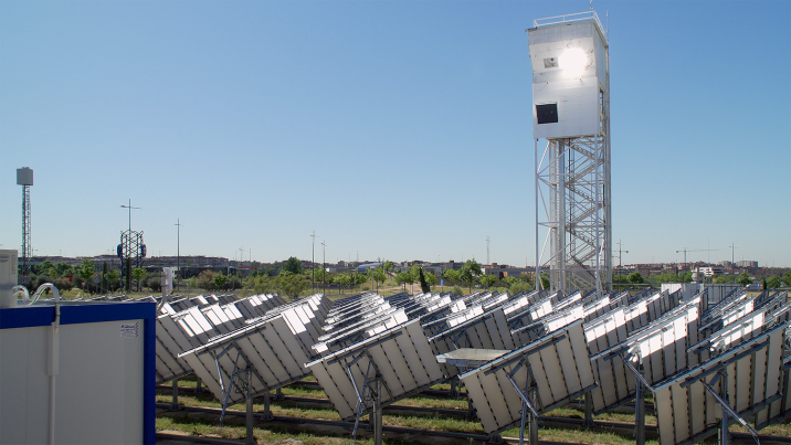 Solaranlage zur solaren Herstellung von Kerosin